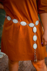 A Weekend In Dallas Oval Clear Crystal Concho Link Belt,Plus